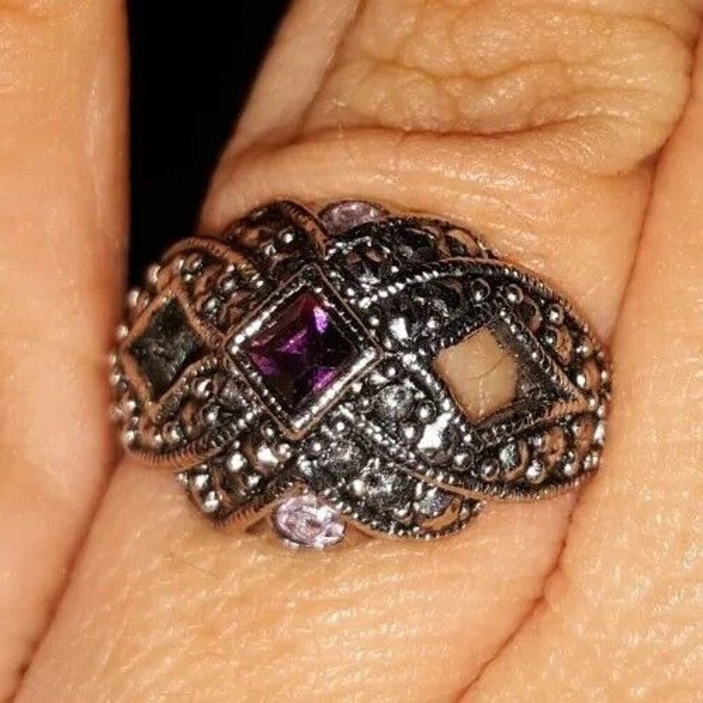 Avon Ring Silver Tone Dome Style Marcasite Faux Amethyst Purple Gems Sz 7
